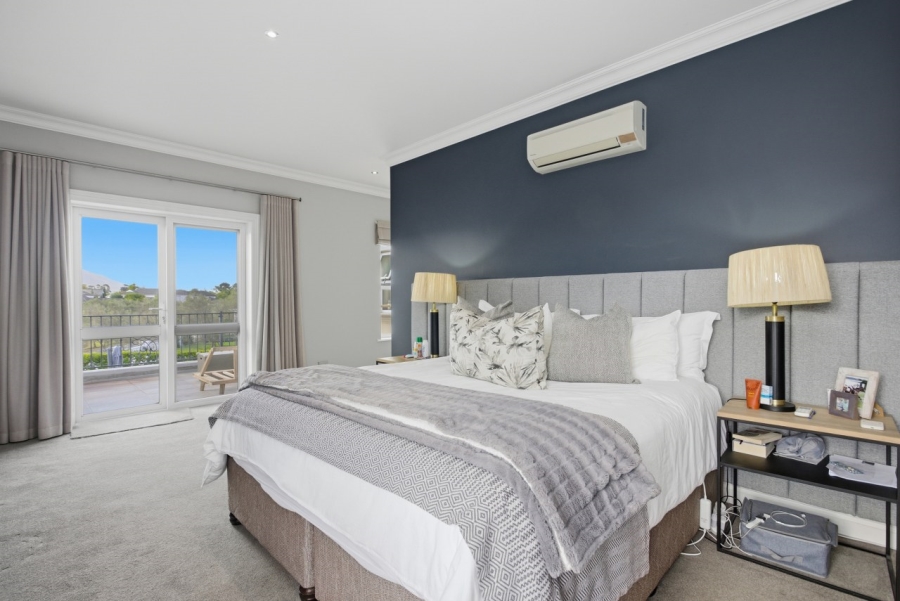 4 Bedroom Property for Sale in Val De Vie Estate Western Cape